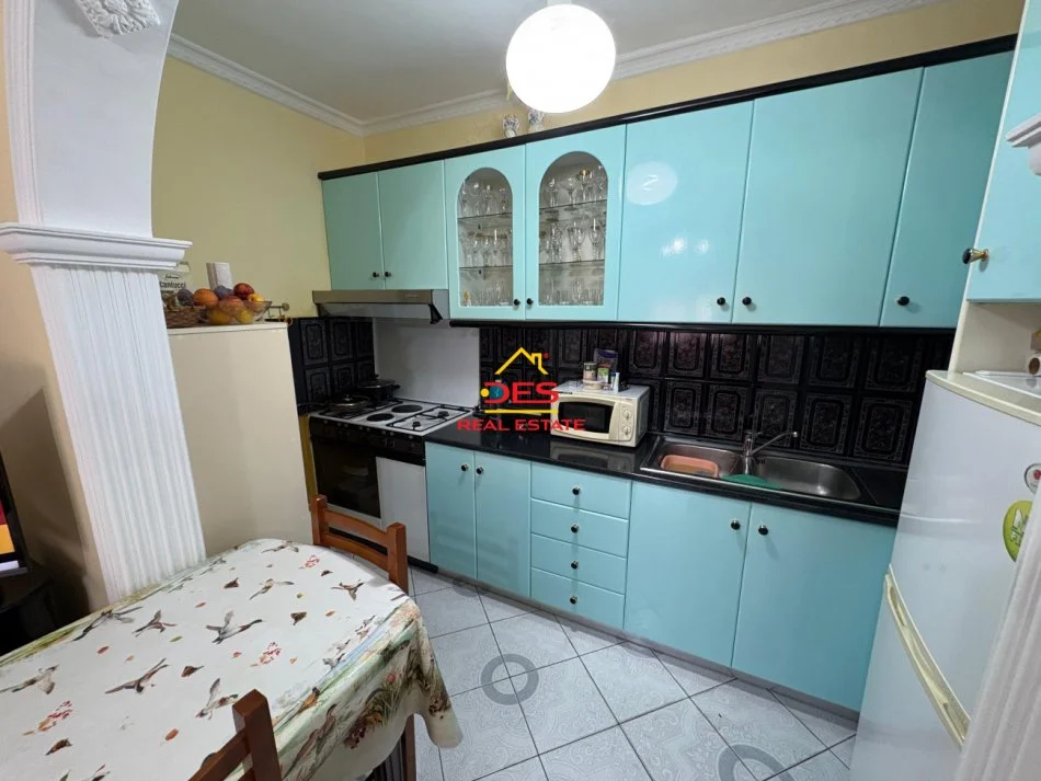 Vlore, shitet shtepi 2+1+Ballkon Kati 0, 64 m² 135.000 € (Lagjja 28 Nëntori)