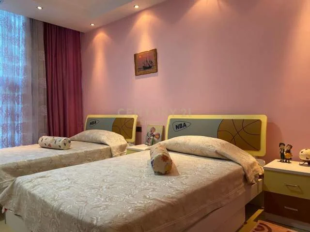 Tirane, jepet me qera apartament 2+1+BLK 126 m² 800 Euro (sheshi willson)