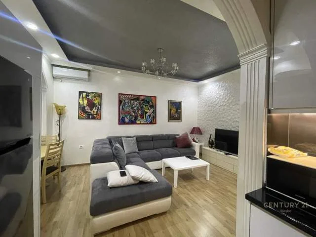 Tirane, jepet me qera apartament 2+1 Kati 2, 63 m² 600 Euro