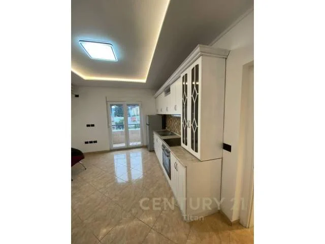 Tirane, jepet me qera apartament 2+1+BLK Kati 4, 69 m² 500 Euro (rruga e Durresit)