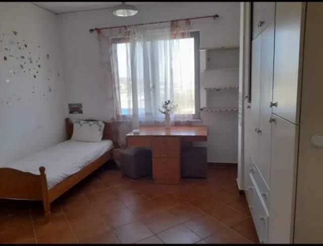 Tirane, jepet me qera Vile 3+1+A+BLK Kati 2, 175 m² 400 Euro