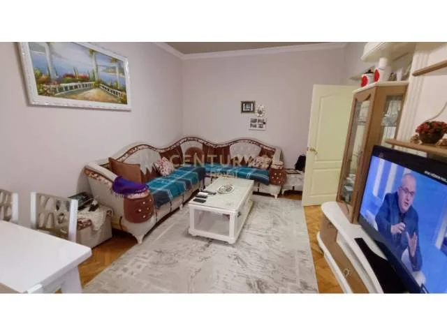Tirane, jepet me qera apartament 2+1+BLK Kati 4, 72 m² 650 Euro (Myslym Shyri)