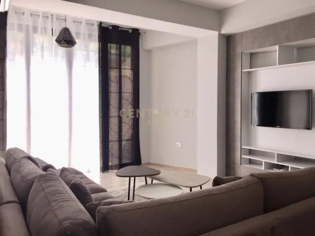 Tirane, jepet me qera apartament 1+1+BLK Kati 1, 120 m² 600 Euro (Kodra e Diellit)