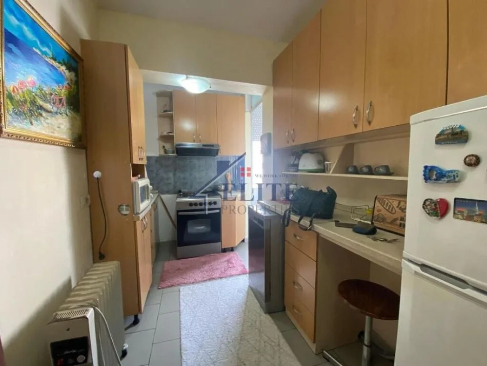 Tirane, jepet me qera apartament 1+1 Kati 5, 55 m² 500 € (Bulevardi Zogu i I-re)