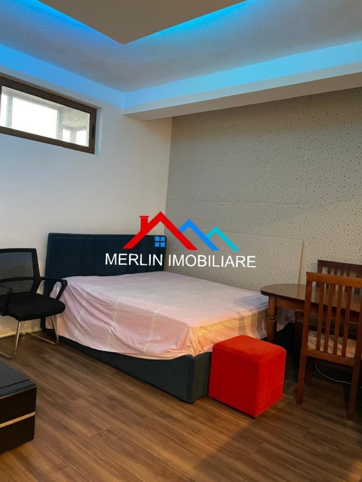 Tirane, jepet me qera garsonier Kati 1, 45 m² 300 € (RRUGA SOTIR CACI)