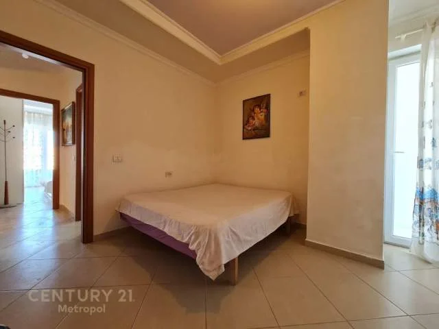 Tirane, jepet me qera apartament 2+1+BLK Kati 4, 85 m² 700 Euro (Kopshti Zoologjik)