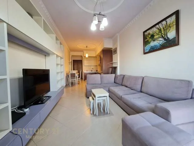 Tirane, jepet me qera apartament 2+1+BLK Kati 4, 85 m² 700 Euro (Kopshti Zoologjik)