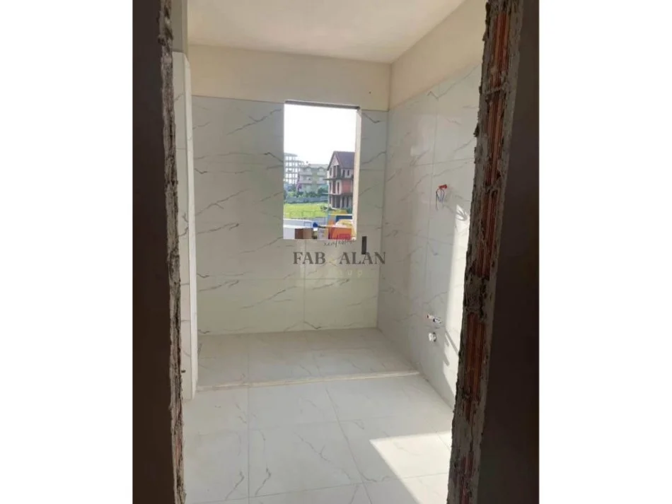 Tirane, shitet apartament 2+1+2 Kati 1, 95 m² 99.000 € (Paskuqan)