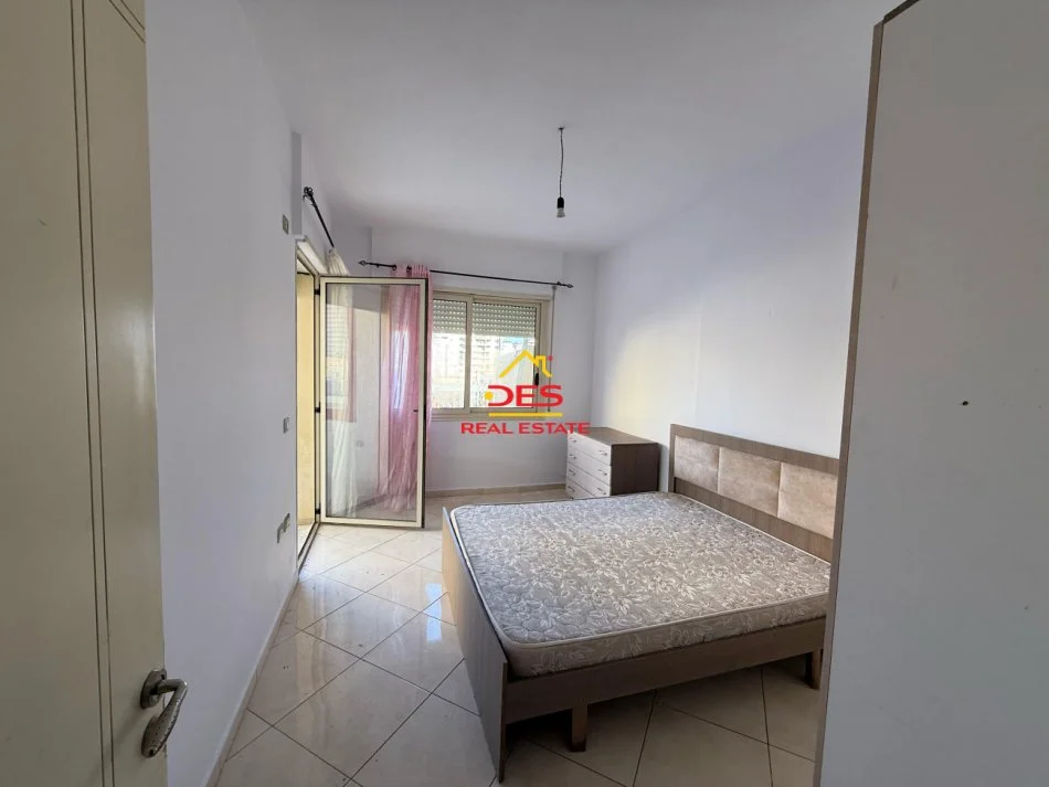 Vlore, shitet apartament 1+1 Kati 2, 55 m² 105.000 € (Rruga Sadik Zotaj)