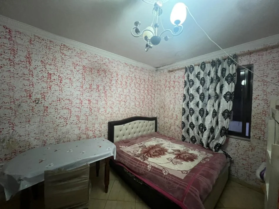 Tirane, shitet shtepi , 2 Kateshe 108 m² 190.000 € (Shkoze)