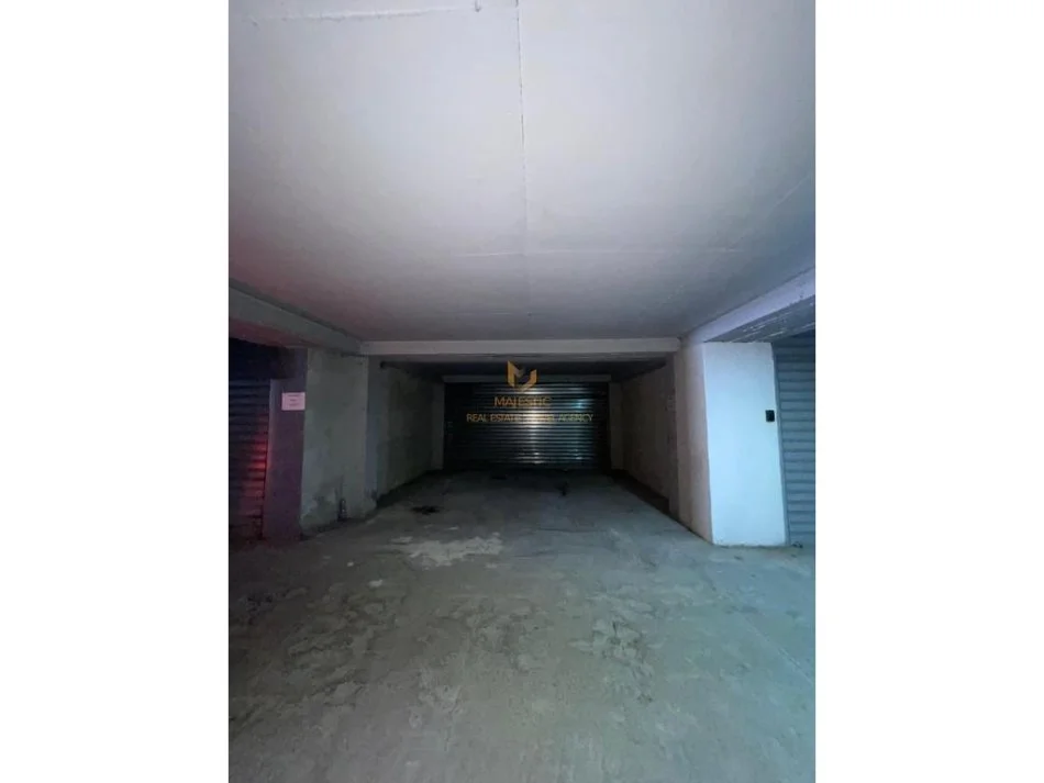 Tirane, jepet me qera apartament 2+1+Aneks+Ballkon Kati 8, 100 m² 850 € (ish sheshi shqiponja)