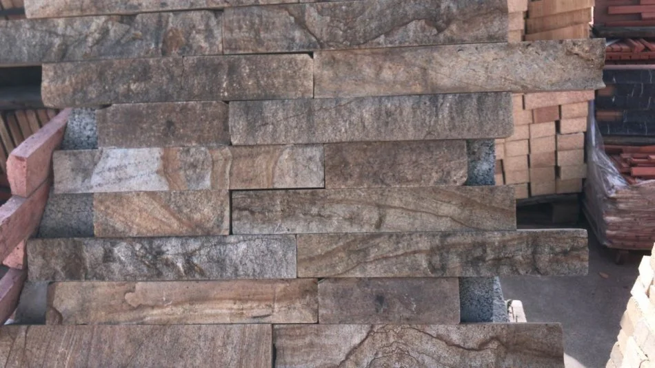 Tirane, shes Tulla shamat 10 €