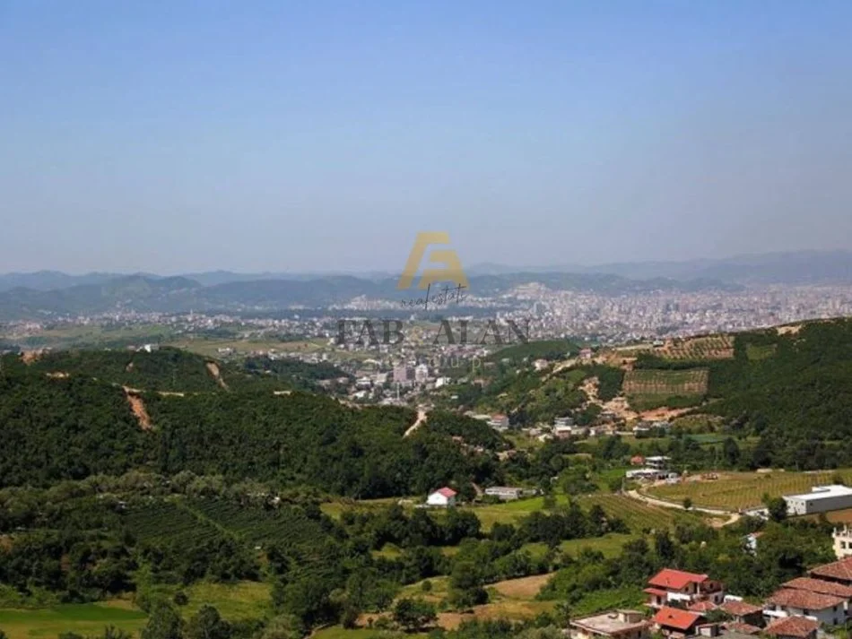 Tirane, shitet toke , 75.000 m² 6.750.000 € (Lanabregas)