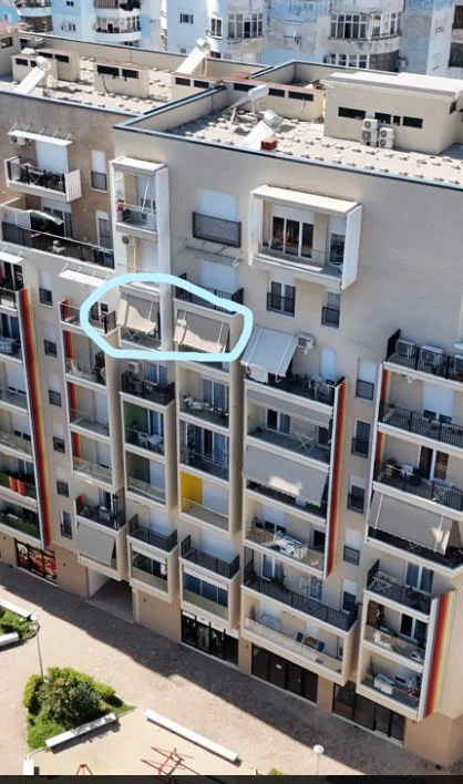 Tirane, shes apartament 1+1+Ballkon Kati 6, 83 m² 170.000 € (Rruga Muzaket)