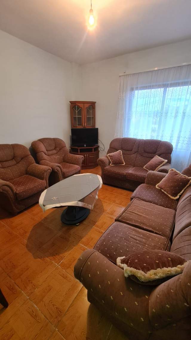 Tirane, jepet me qera apartament 1+1+A+BLK 65 m² 30.000 Leke (DON BOSKO)