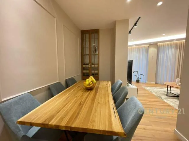 Tirane, jepet me qera apartament 1+1+BLK Kati 2, 86 m² 600 Euro (Liqeni i Thate)