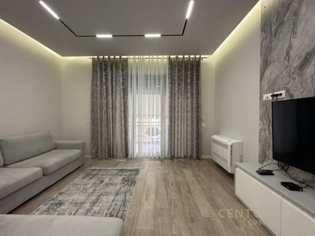Tirane, jepet me qera apartament 100 m² 1.000 Euro