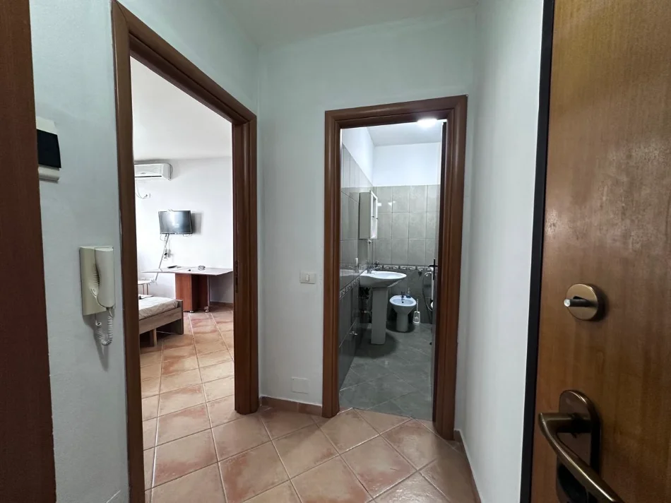 Durres, shitet garsonier Studio , (Golem)