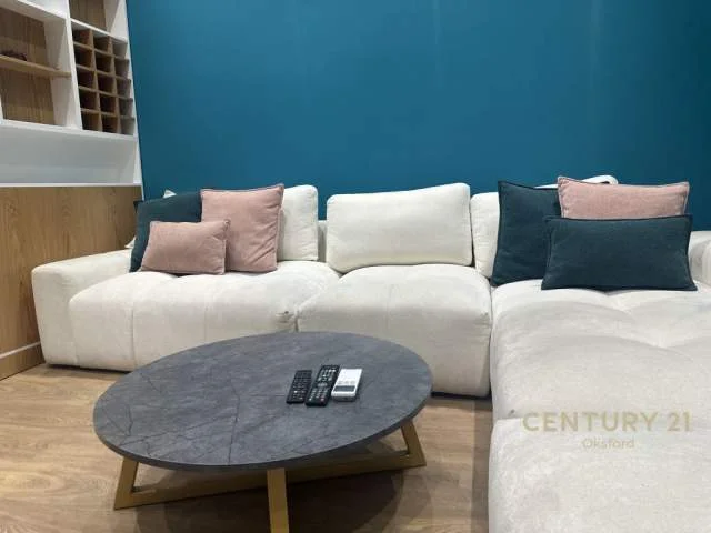 Tirane, jepet me qera apartament 73 m² 750 Euro (rruga e kavajes)