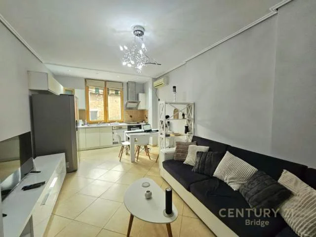 Tirane, jepet me qera apartament 2+1 Kati 2, 81 m² 600 Euro