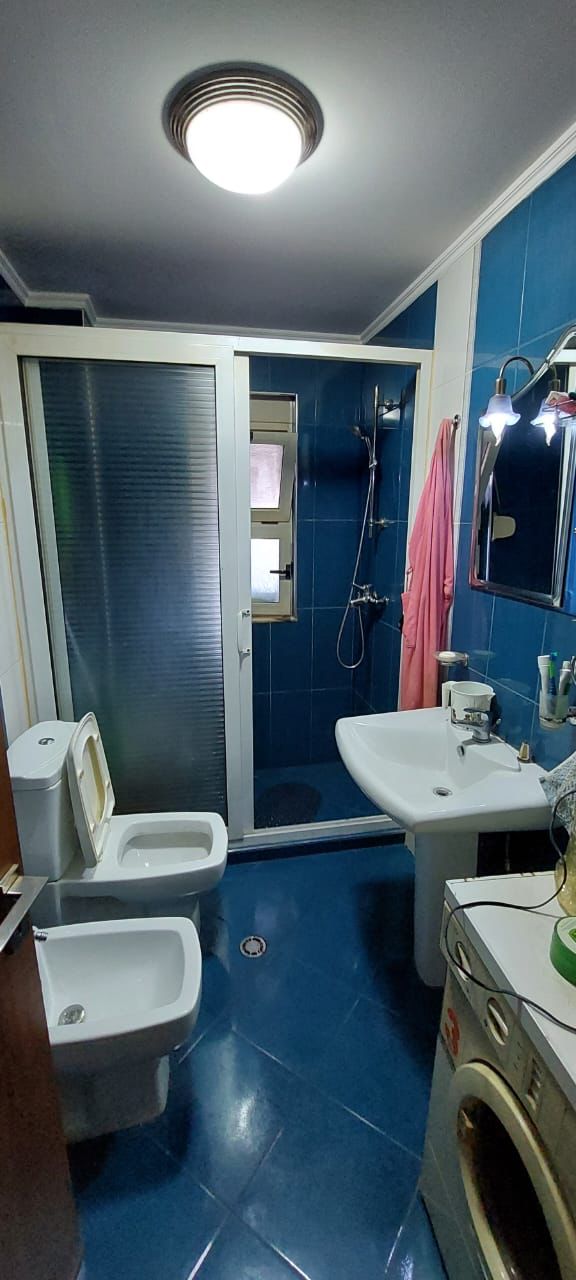 Tirane, shitet apartament 2+1 Kati 5, 77 m² 70.000 Euro (Te xhamlliku)
