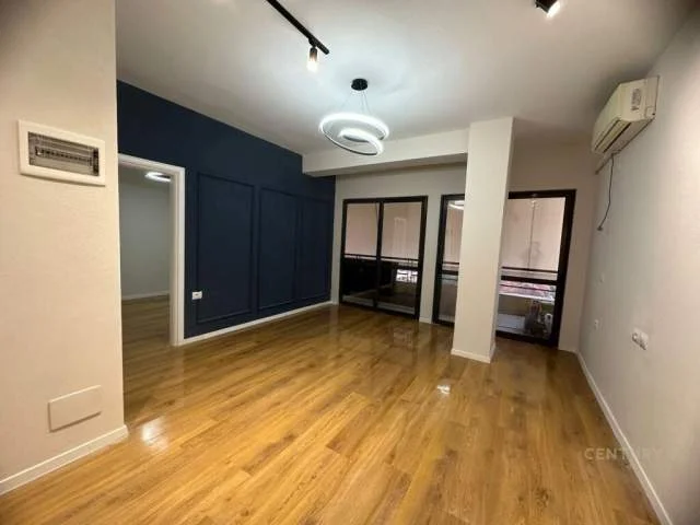 Tirane, shitet apartament 1+1 Kati 4, 55 m² 75.000 Euro (Rruga Foto Xhavella)