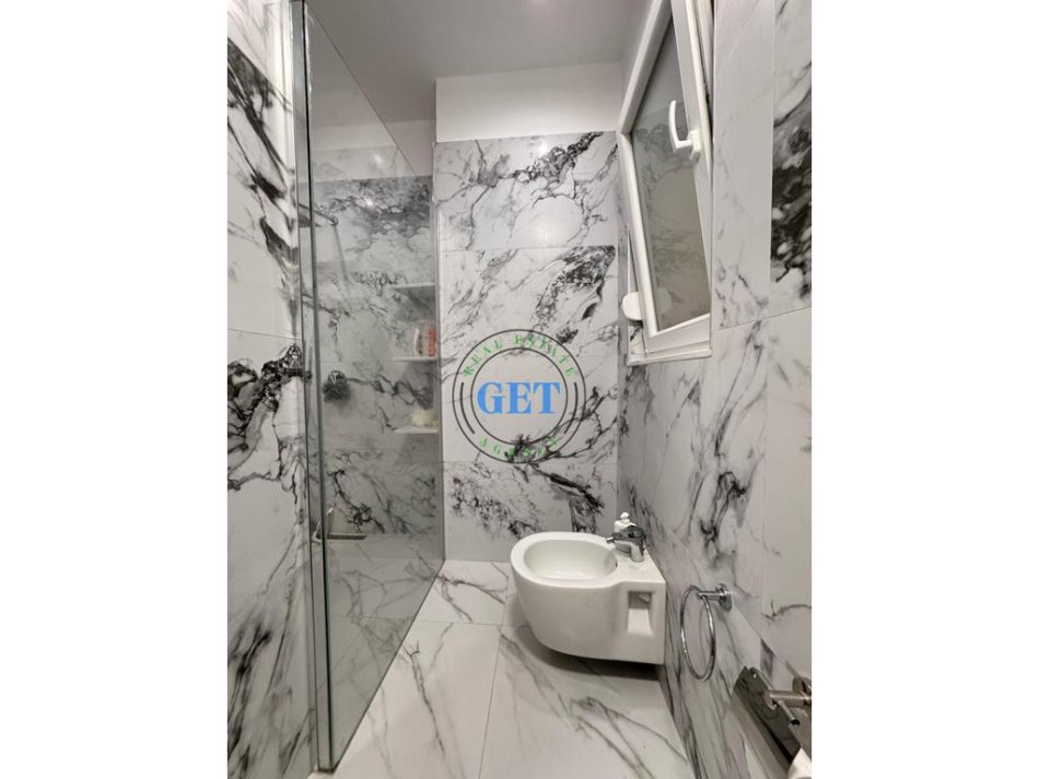 Durres, shitet apartament 2+1 Kati 2, 105 m² 160.000 €