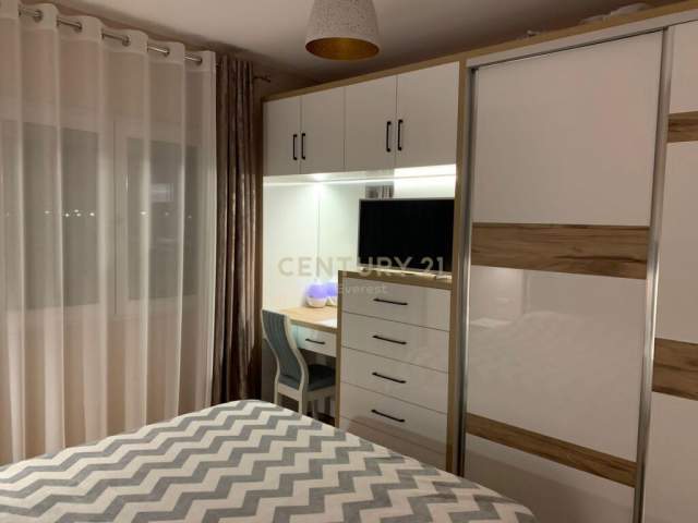 Tirane, jepet me qera apartament 2+1 Kati 3, 80 m² 650 Euro (Stacioni i Trenit)