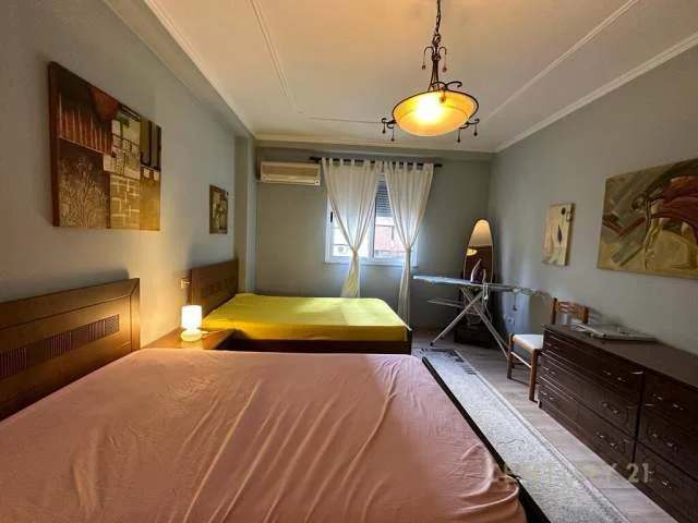 Tirane, jepet me qera apartament 1+1 Kati 4, 70 m² 550 Euro (Zogu i zi, prane Ring Center)