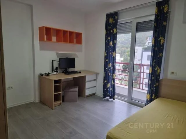 Tirane, jepet me qera apartament 2+1+BLK Kati 3, 101 m² 550 Euro (Kompleksi FZ Liqeni i Thate)