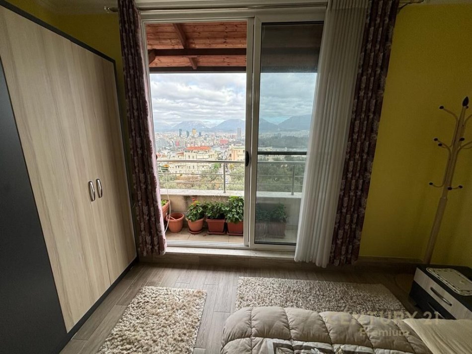 Tirane, shitet apartament 3+1, Kati 5, 123 m² (Liqeni i Thate)