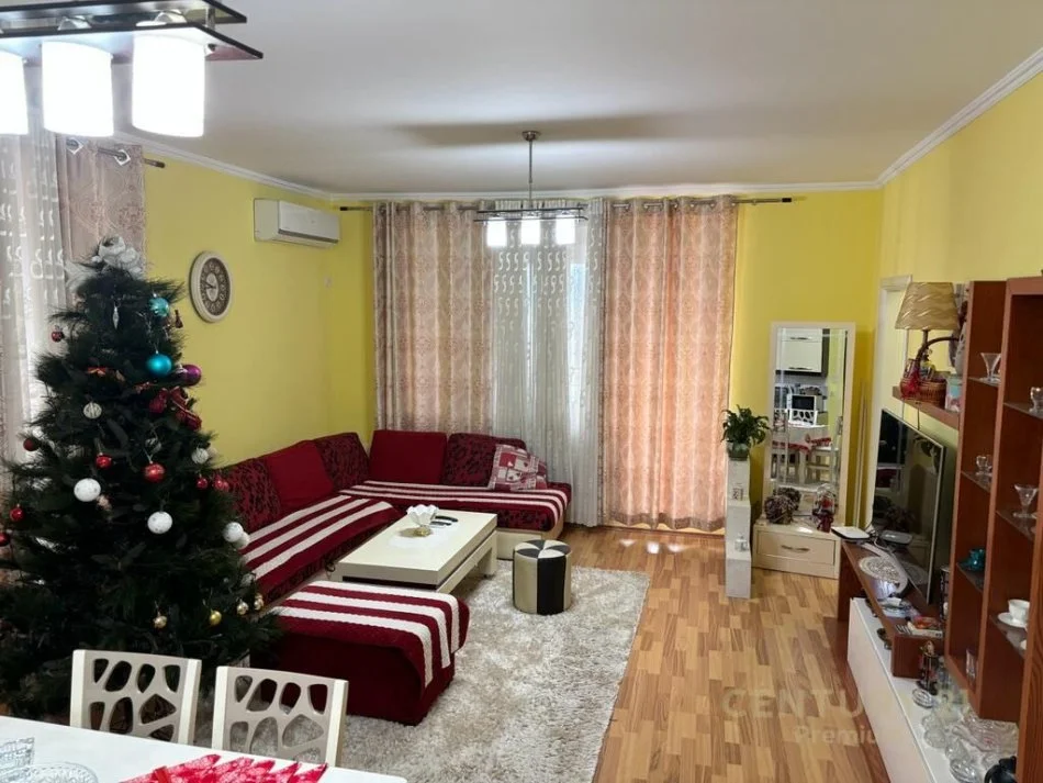 Tirane, shitet apartament 3+1, Kati 5, 123 m² (Liqeni i Thate)