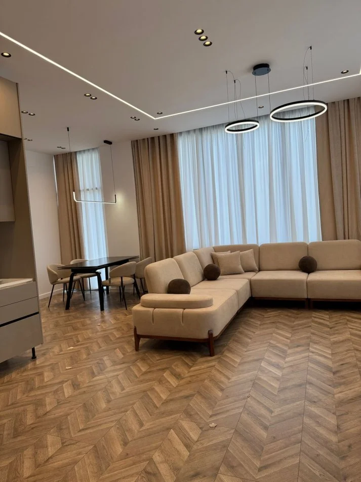 Tirane, jepet me qera apartament 1+1+Ballkon Kati 0, 65 m² 800 € (Kodra e Diellit)