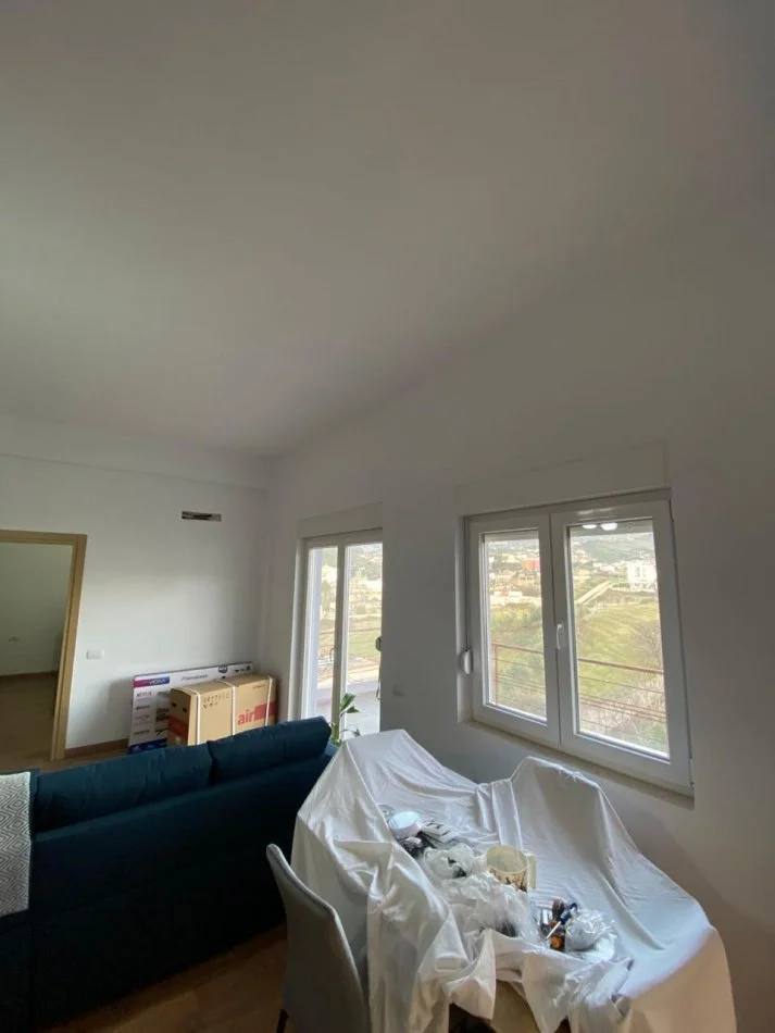 Tirane, jepet me qera apartament 1+1 , 