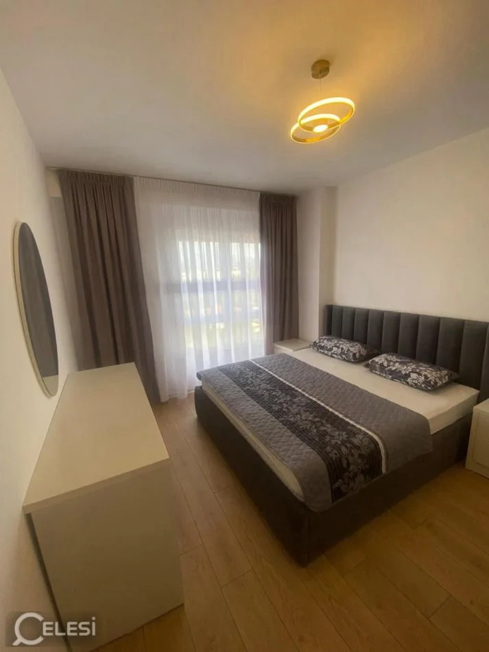 Tirane, jepet me qera apartament 1+1+Ballkon Kati 3, 74 m² 550 € (RRUGA 5 MAJI)