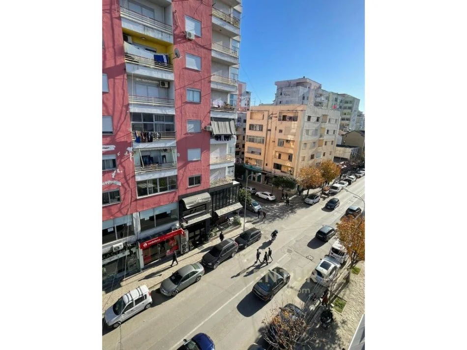 Durres, shes apartament 3+1+Aneks+Ballkon, Kati 5, 163 m² 115,000 € (Drejtoria Policise Durres)