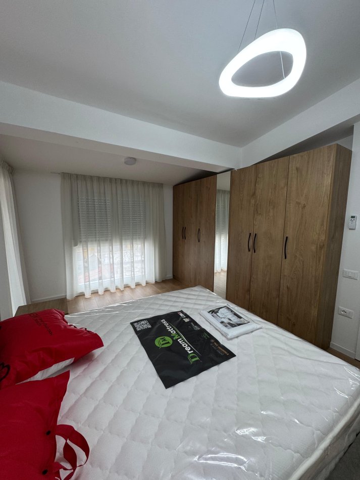 Tirane, jepet me qera apartament 1+1 Kati 3, 65 m² 480 € 
