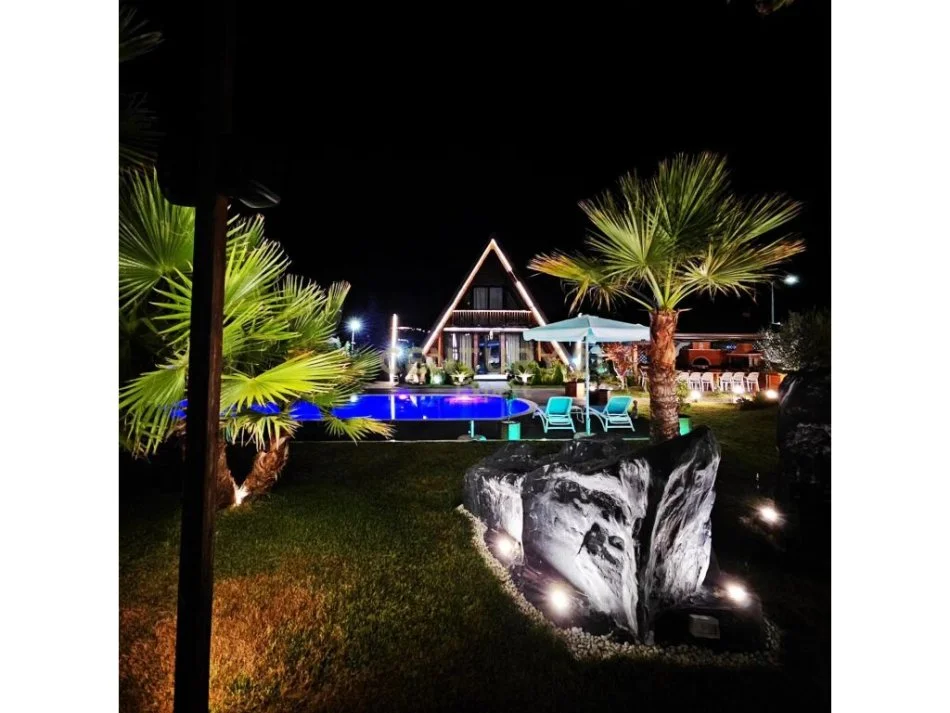 Tirane, shes Vile 3+1 Kati 1, 11.000 m² 2.500.000 € 