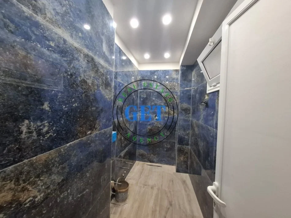 Durres, shitet apartament 2+1 Kati 5, 83 m² 95.000 € (Stacioni I Trenit, Durres)