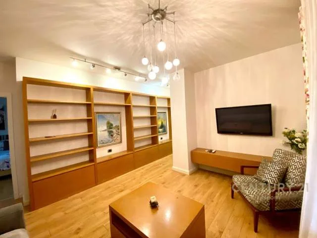 Tirane, jepet me qera apartament 2+1+BLK Kati 2, 95 m² 700 Euro (Kolombo, Liqen i thate)