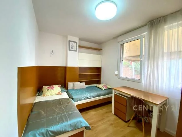 Tirane, jepet me qera apartament 2+1+BLK Kati 2, 95 m² 700 Euro (Kolombo, Liqen i thate)