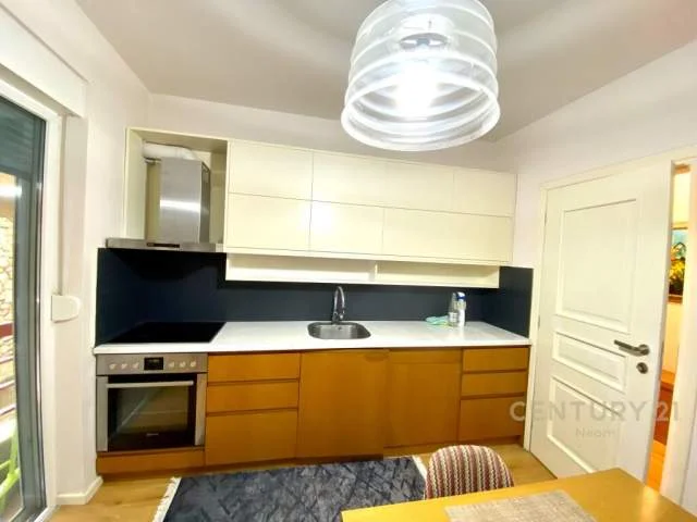 Tirane, jepet me qera apartament 2+1+BLK Kati 2, 95 m² 700 Euro (Kolombo, Liqen i thate)