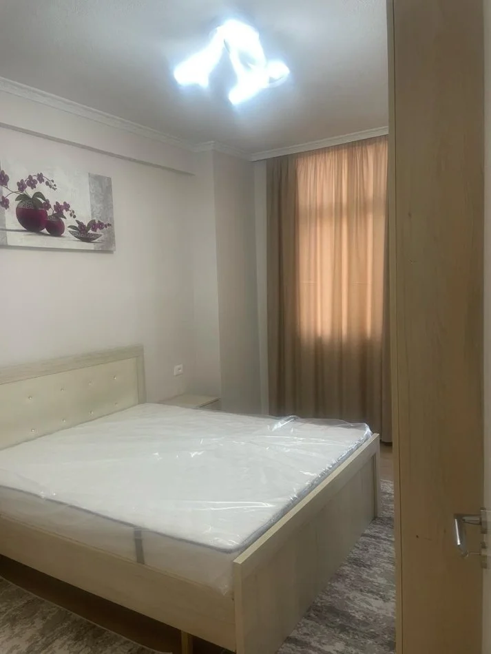 Tirane, shitet 2+1 Kati 3,