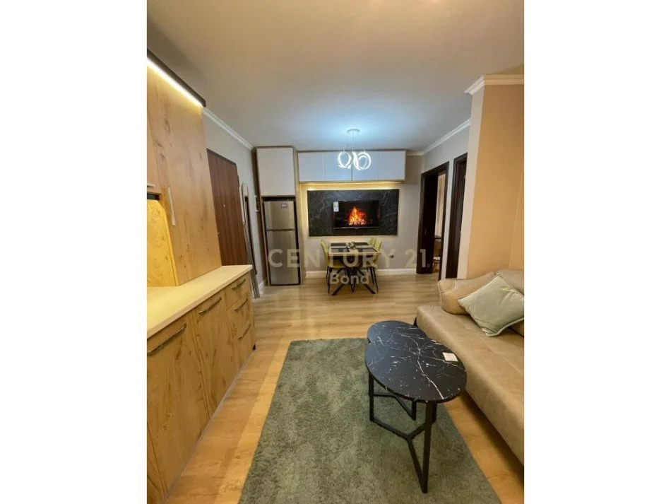 Tirane, jepet me qera apartament 2+1 Kati 5, 75 m² 600 € (vasil shanto)