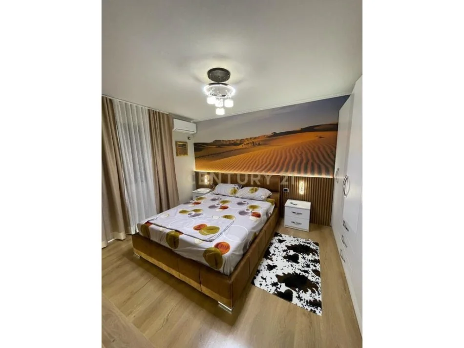 Tirane, jepet me qera apartament 2+1 Kati 5, 75 m² 600 € (vasil shanto)