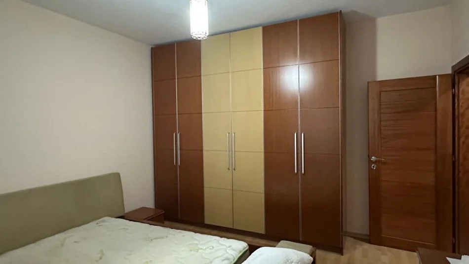 Tirane, jap me qera Vile 3 Katshe , 1.000 € 