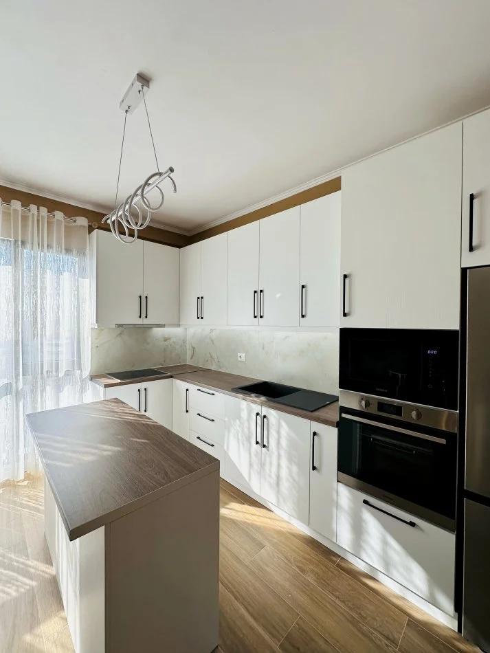 📣 QERA SUPER Apartament 2+1 Me 2 Tualete Dhe Ballkon 📍 Farmacia 10 🛣️ Rruga e "Dibres" ✨