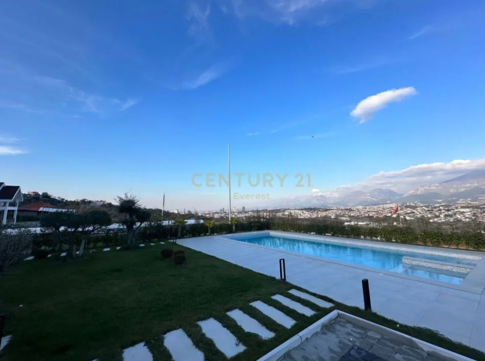 Tirane, jepet me qera Vile 3 Katshe Kati 3, 1.101 m² 9.000 € (Mjull-Bathore)