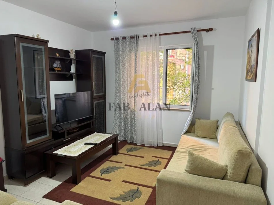 Tirane, jepet me qera apartament 2+1 Kati 0, 600 € (Laprake)