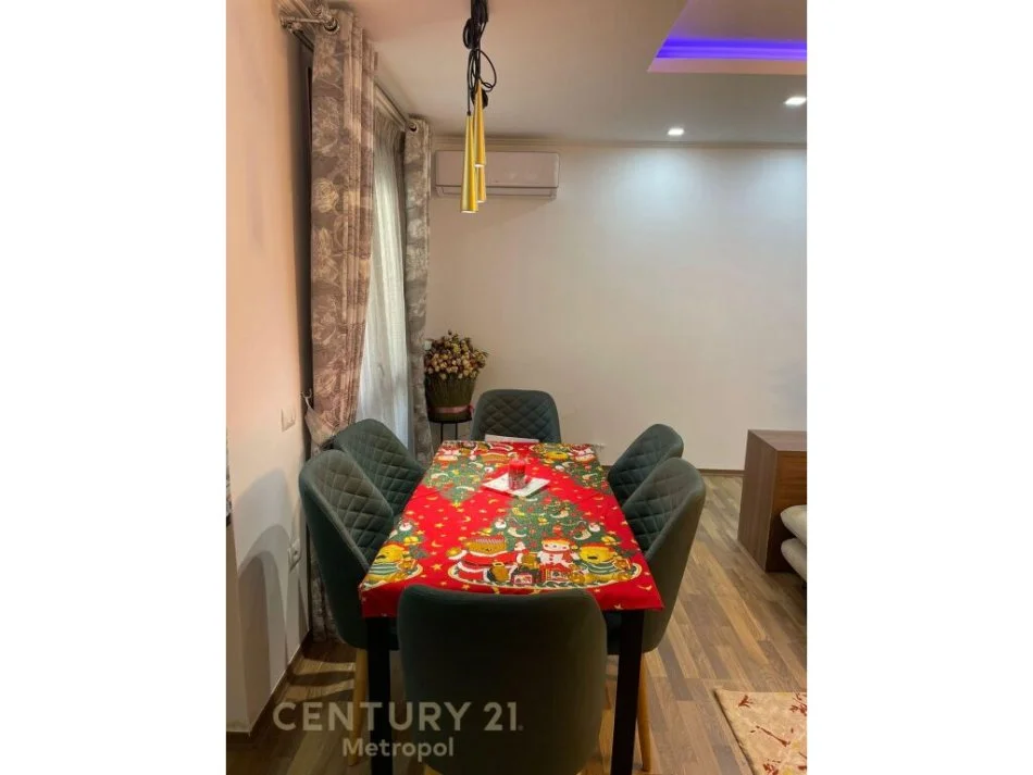 Tirane, jepet me qera apartament 2+1 Kati 2, 105 m² 700 € (KOPSHTI BOTANIK)